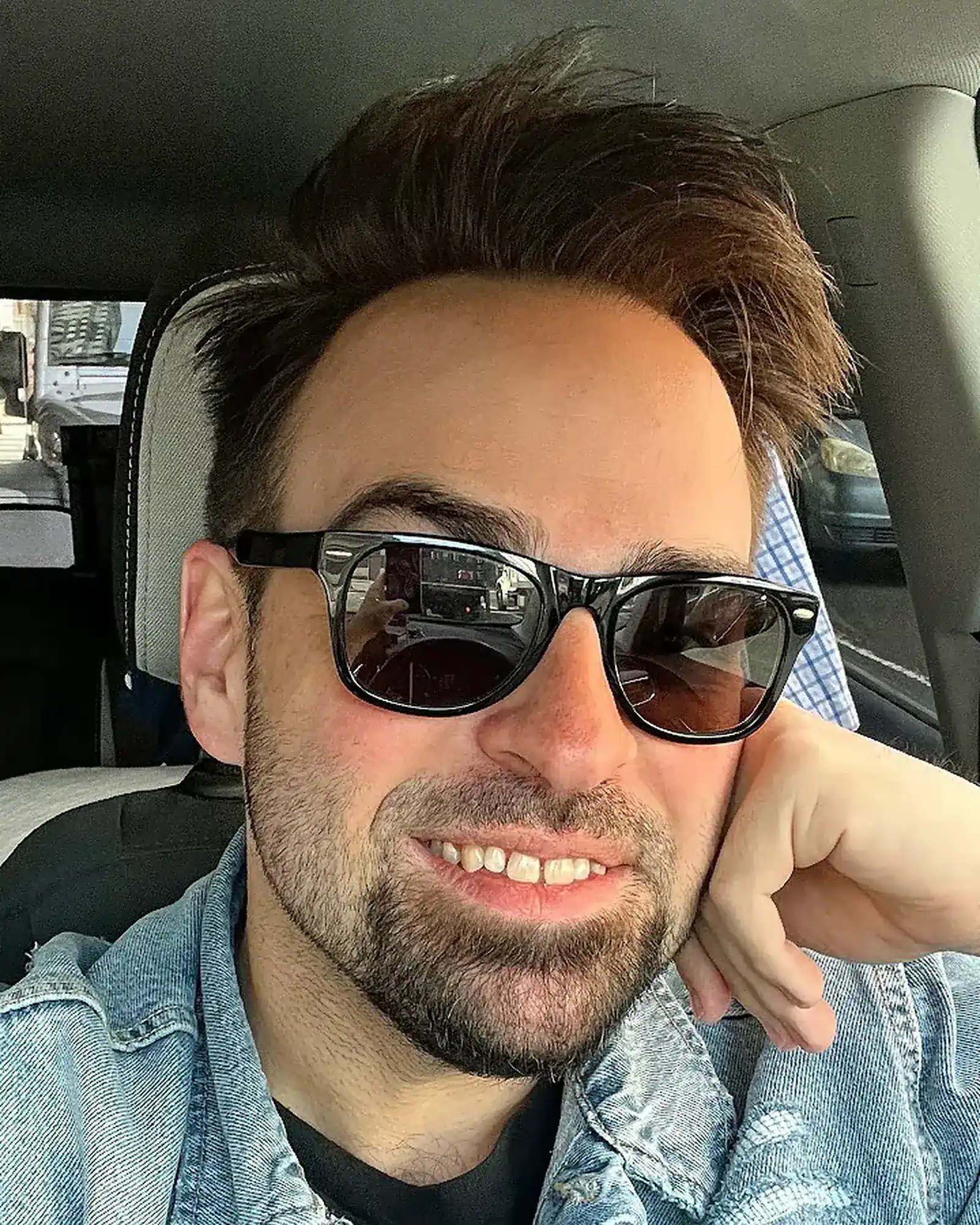 Sunglasses Selfie in the Car | Chuck Staton | Tuesdays with Stories Chuck Staton III, producer of Tuesdays with Stories, taking a selfie in shades. Find more about Chuck Staton at www.tuesdayspod.com/chuck-staton